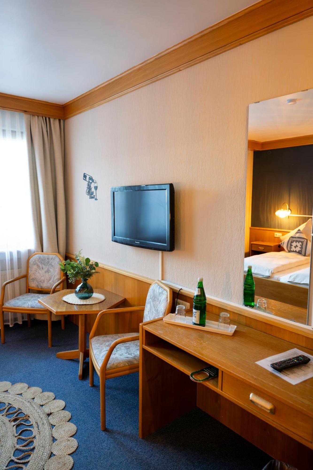 Hotel Guelser Weinstube Coblence Extérieur photo