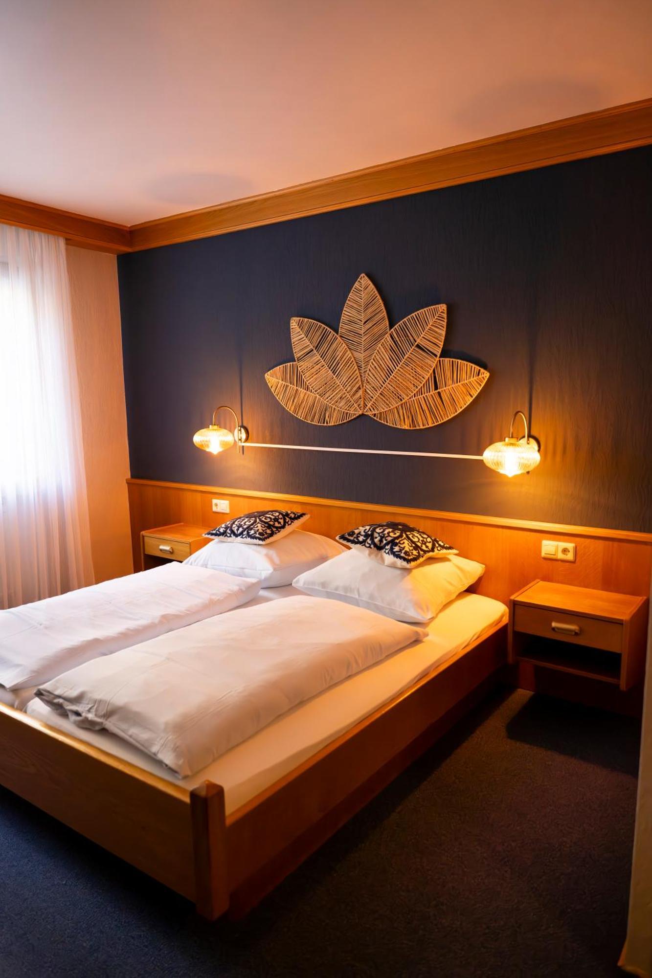 Hotel Guelser Weinstube Coblence Extérieur photo