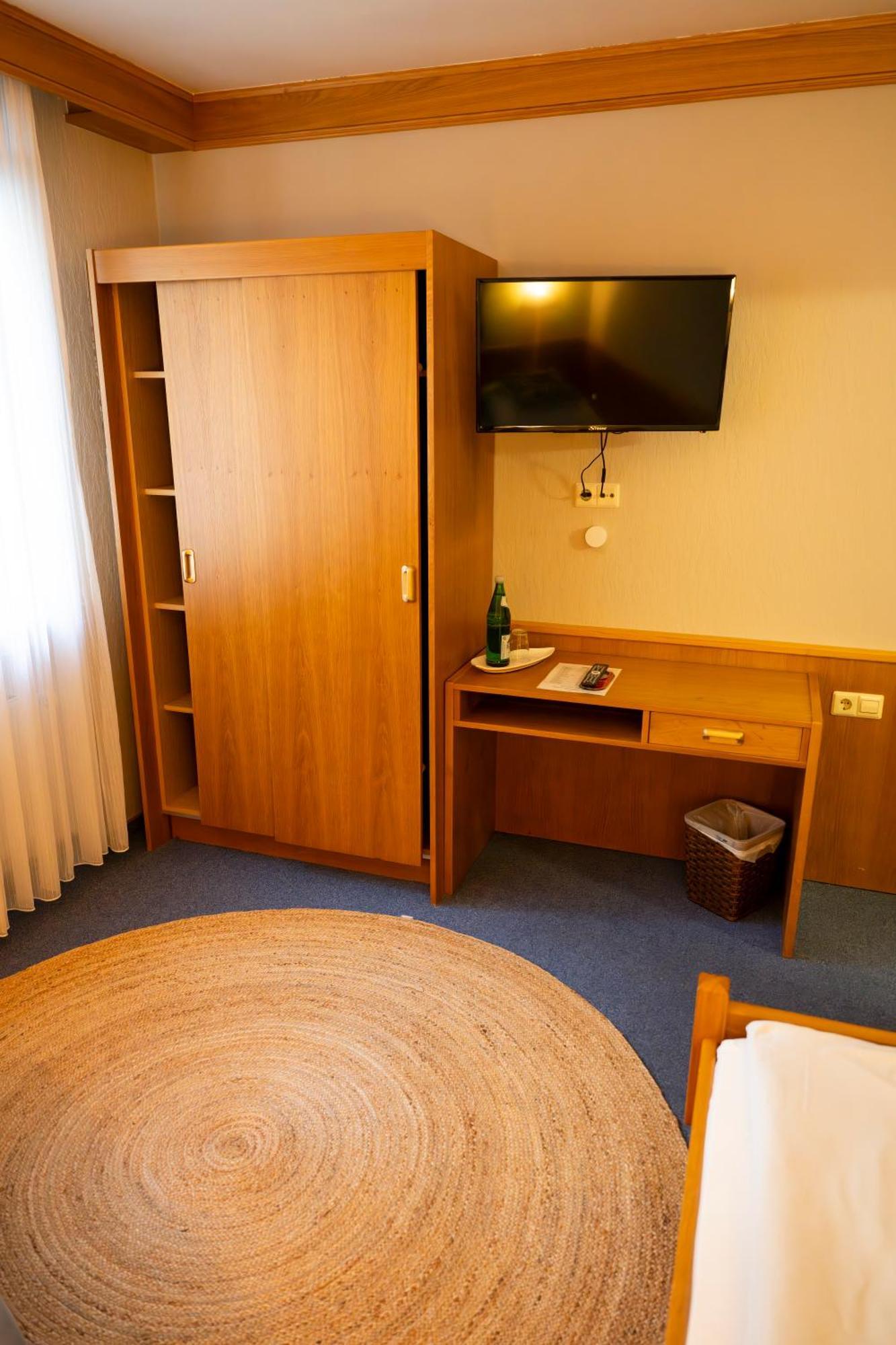 Hotel Guelser Weinstube Coblence Extérieur photo