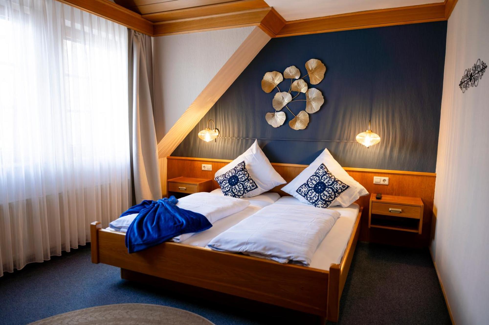 Hotel Guelser Weinstube Coblence Extérieur photo