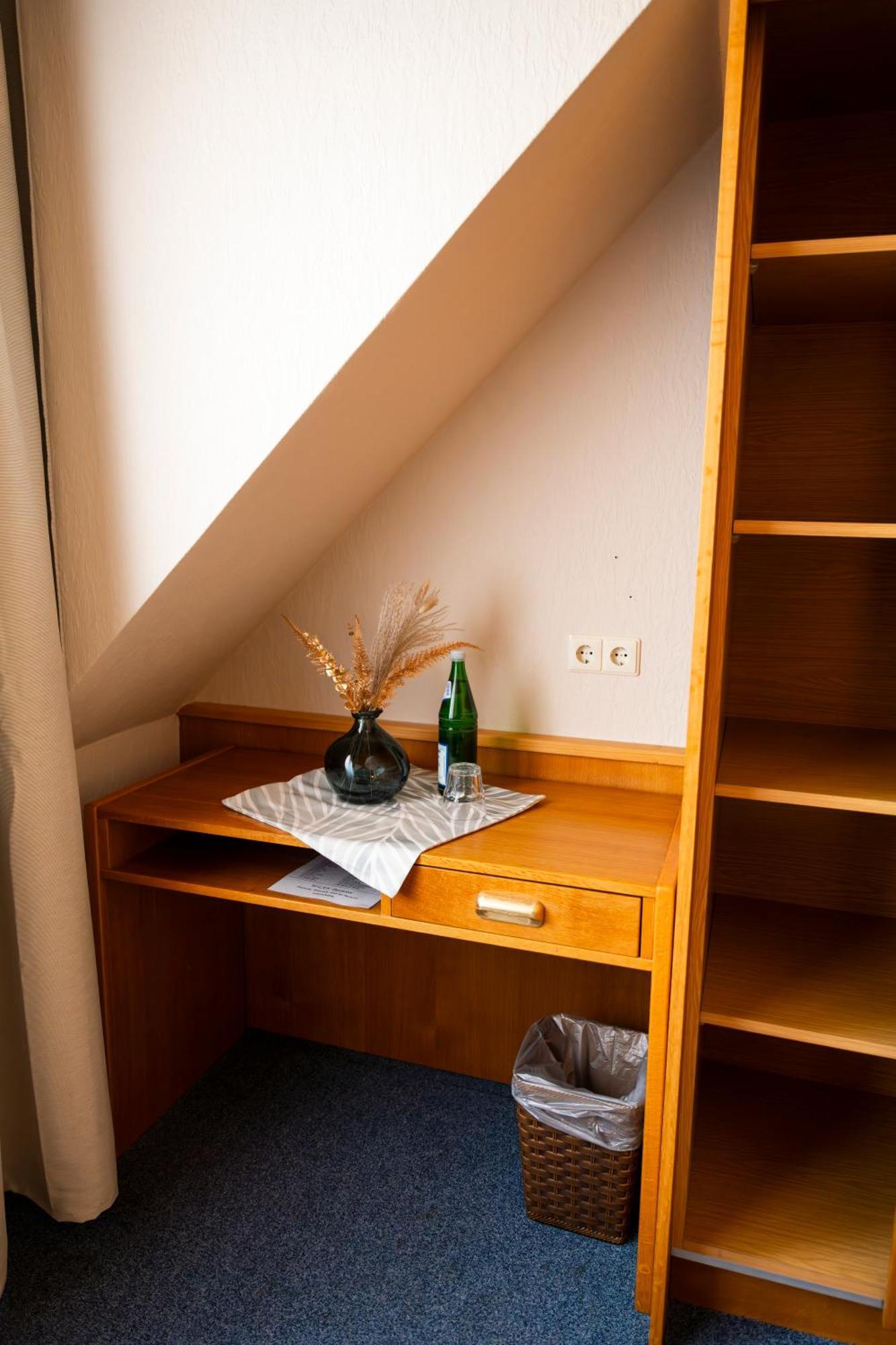 Hotel Guelser Weinstube Coblence Extérieur photo