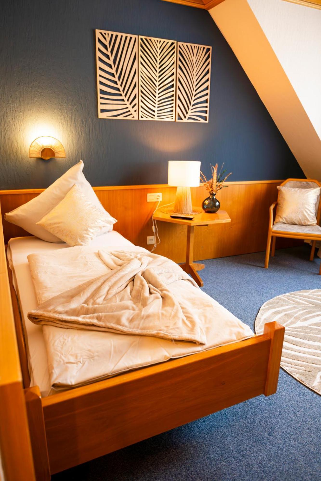 Hotel Guelser Weinstube Coblence Extérieur photo